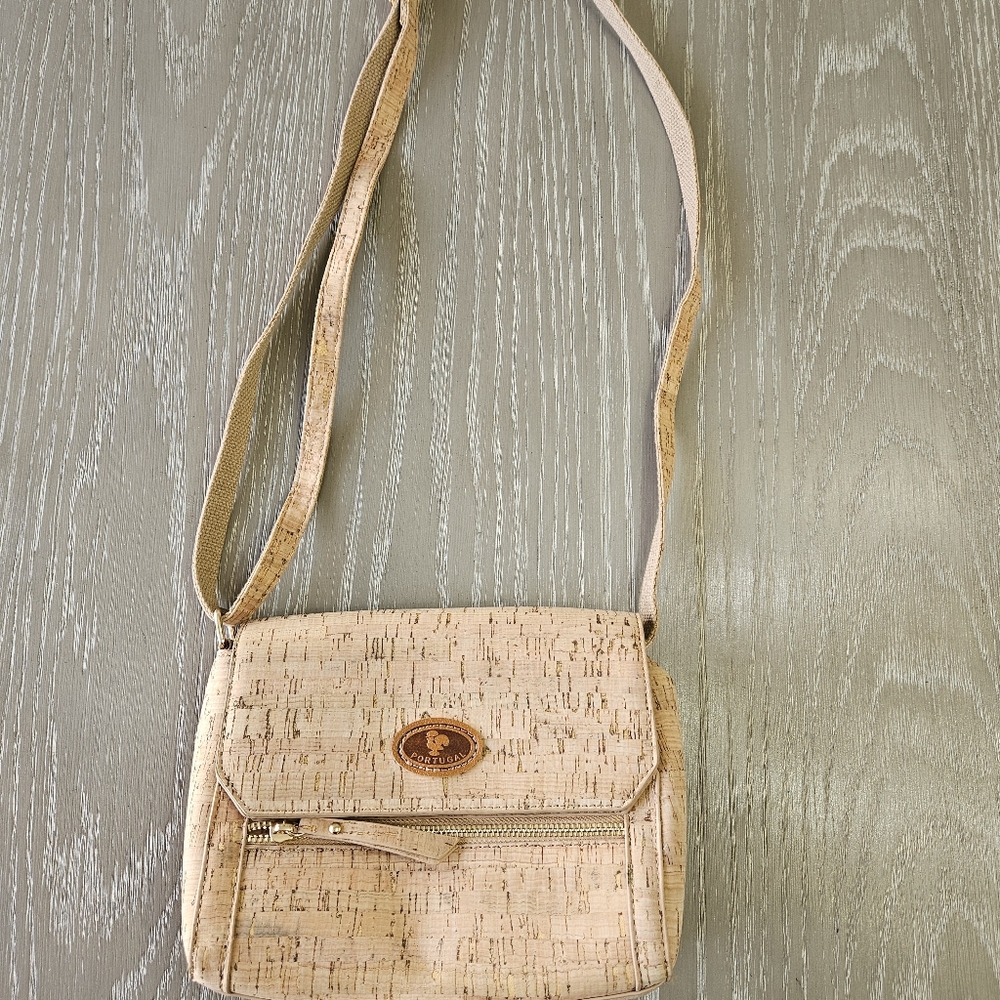 Portugal - Women's natural cork shoulder bag